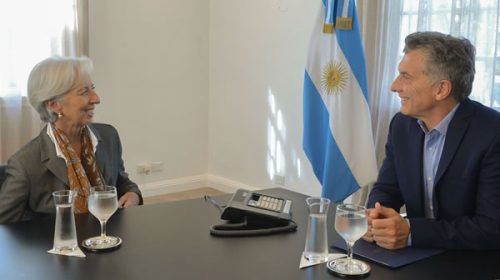 El préstamo del FMI a Macri representó 127 veces la capacidad de endeudamiento del país