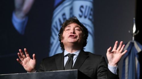 Milei se despega de los armados provinciales: nadie podrá usar los sellos de su partido