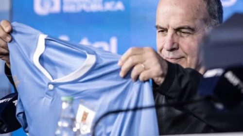 Bielsa debuta al frente de la selección uruguaya ante Nicaragua
