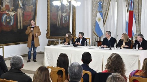 Bordet formalizó el inicio de obras en escuelas técnicas