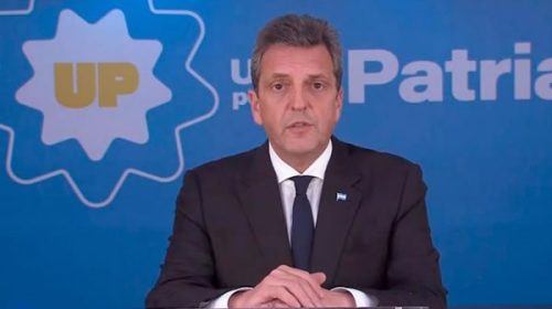 Massa convocó a los argentinos «a votar en defensa de la democracia»