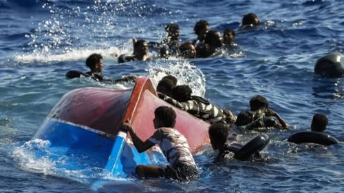 Murieron 41 migrantes en un naufragio frente a la isla italiana de Lampedusa Murieron 41 migrantes en un naufragio frente a la isla italiana de Lampedusa