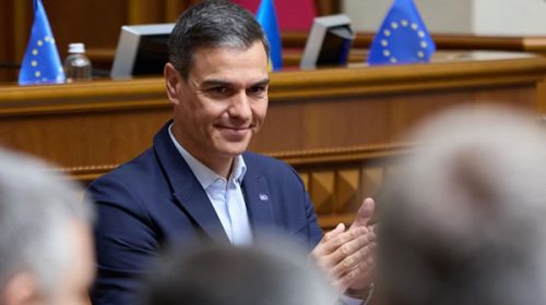 Pedro Sánchez a Feijóo: “Es usted para la política española lo que la criptomoneda de Milei para los votantes argentinos”