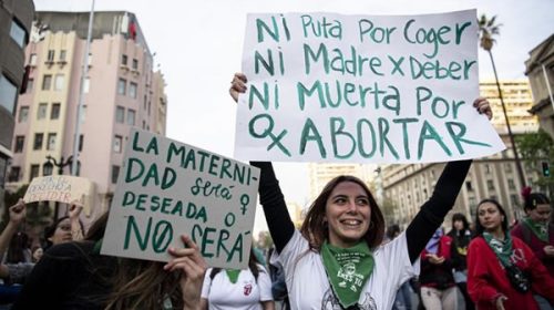 El Consejo Constitucional de Chile aprobó un inciso antiaborto