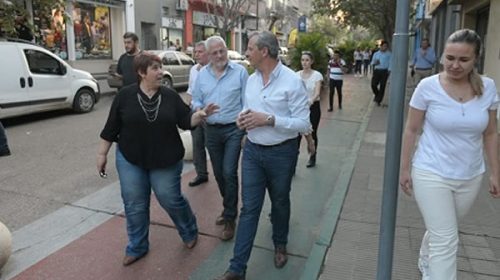 Bahl recorrió La Paz y dialogó con comerciantes y vecinos
