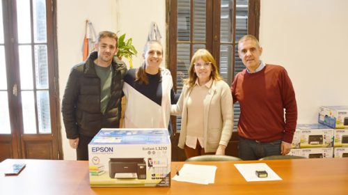 Se entregó equipamiento tecnológico a 15 espacios de 10 departamentos entrerrianos