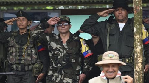 El gobierno de Petro y las disidencias de las FARC inician diálogo para un proceso de paz