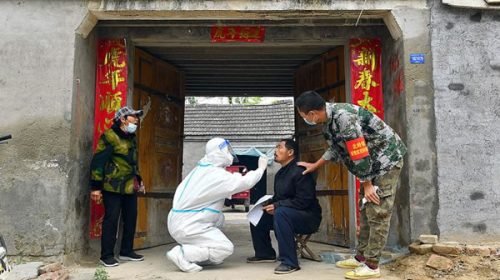 Los casos de Covid-19 detectados en el mundo aumentaron un 63% en 28 días