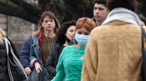Los casos de Covid aumentaron por sexta semana consecutiva y hubo 16 muertes los últimos días
