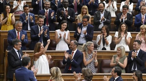 Los Diputados españoles podrán usar el catalán, el gallego y el vasco en las sesiones