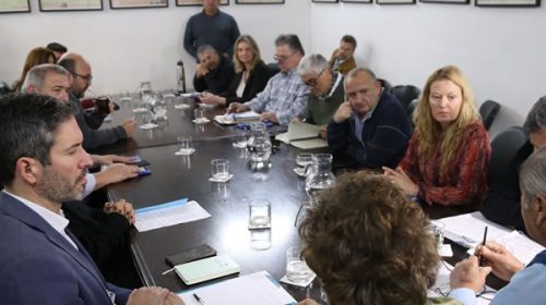 Este martes se reabre la paritaria salarial con los gremios docentes Este martes se reabre la paritaria salarial con los gremios docentes