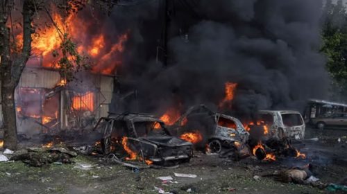 Rusia bombardeó un mercado en Ucrania: hay al menos 16 muertos