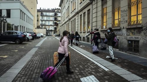 El gobierno italiano analiza penar con cárcel a quienes no manden a sus hijos a la escuela