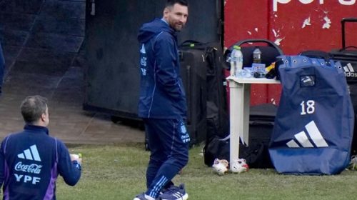 Argentina aguarda por el equipo titular antes de jugar ante Bolivia en La Paz Argentina aguarda por el equipo titular antes de jugar ante Bolivia en La Paz