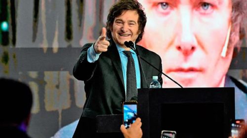 ¿Marcha atrás libertaria? El equipo de Javier Milei ya descarta o modera sus propuestas más duras ¿Marcha atrás libertaria? El equipo de Javier Milei ya descarta o modera sus propuestas más duras