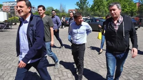 Máximo Kirchner reaparece en la campaña junto a Massa y Kicillof