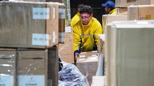 Llegan a las provincias las urnas, sobres y útiles para las elecciones de octubre