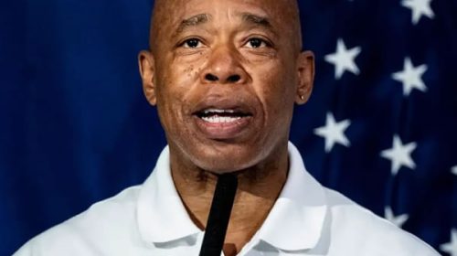 Nueva York está desbordada, dice su alcalde a migrantes Nueva York está desbordada, dice su alcalde a migrantes