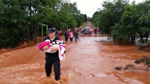 Más de 150 familias fueron evacuadas en Misiones por la crecida del río Uruguay