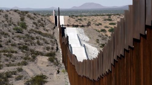 EEUU decidió ampliar el polémico muro y provocó el enojo del presidente de México