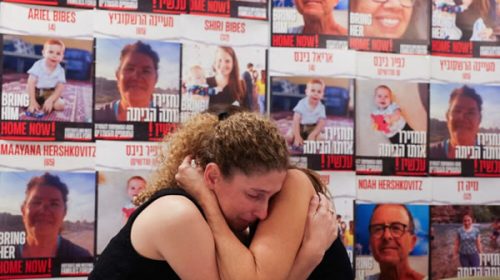 Para el Ejército israelí la mayoría de los rehenes en Gaza “están vivos”