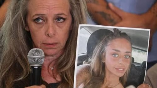 El pedido desesperado de la madre de una rehén: “El mundo debe unirse” El pedido desesperado de la madre de una rehén: “El mundo debe unirse”