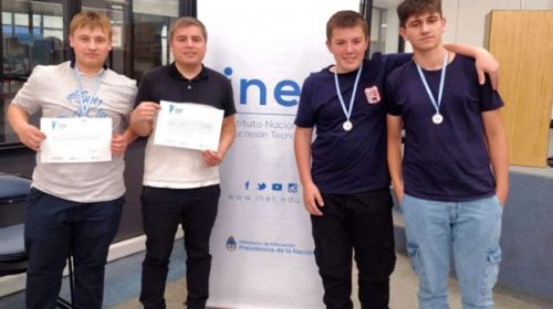 Reconocimiento del INET para alumnos de Chajarí  y para la escuela