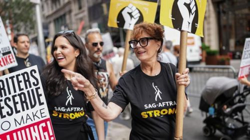 Acuerdo pone fin a 118 días de huelga en Hollywood Acuerdo pone fin a 118 días de huelga en Hollywood