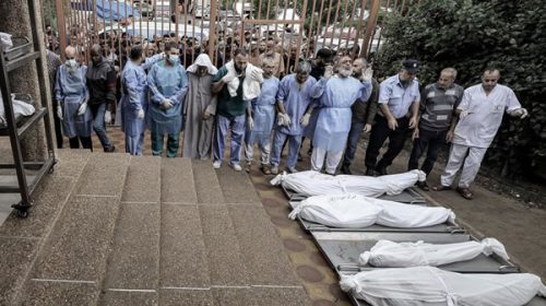 El drama en Gaza: enterraron a 179 personas en una fosa común