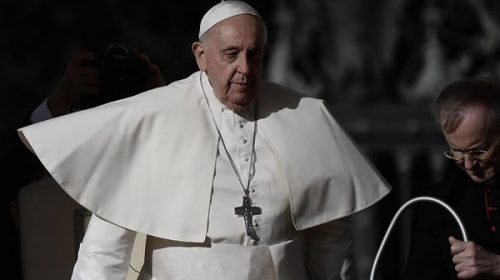 El Papa pidió formar a los varones para relaciones sanas y lamentó la violencia contra las mujeres