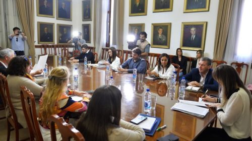 Sindicatos estatales y Gobierno retoman la paritaria salarial Sindicatos estatales y Gobierno retoman la paritaria salarial