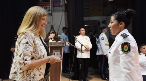 Egresaron 55 nuevos oficiales de la Policía de Entre Ríos Egresaron 55 nuevos oficiales de la Policía de Entre Ríos
