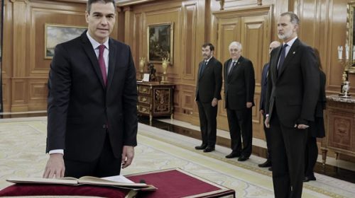 Sánchez juró ante el rey Felipe VI el cargo de presidente del Gobierno español