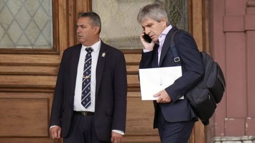 En su primera semana de gestión, el Gobierno prepara un DNU para “desregular” la economía