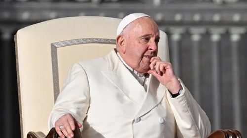 Francisco simplificará las exequias papales y podrá ser enterrado fuera del Vaticano