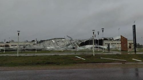 Villaguay sufrió graves destrozos tras el paso de la tormenta en las primeras horas de este miércoles
