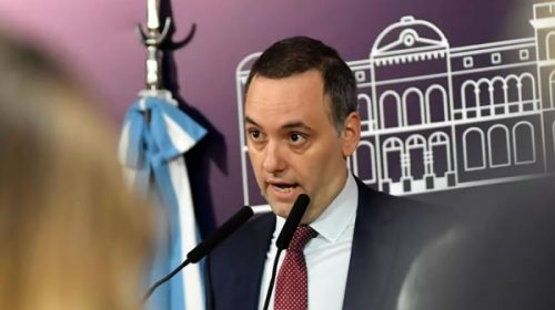 Adorni: “Los jueces están designados en comisión y esa es la decisión del Presidente”