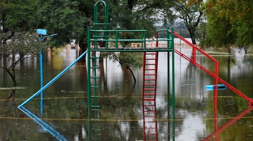 Casi 150 concordienses abandonaron sus hogares por la crecida del Río Uruguay