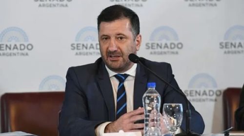 Ley Bases: Kueider se opone a la disolución de organismos vinculados a la ciencia, tecnología, cultura y educación
