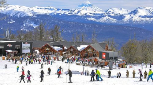 Por las fuertes nevadas, los centros de esquí adelantan la apertura de la temporada de invierno