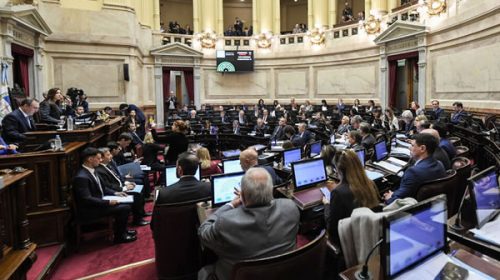 La oposición mueve su propia agenda en el Senado y busca poner en jaque al Gobierno