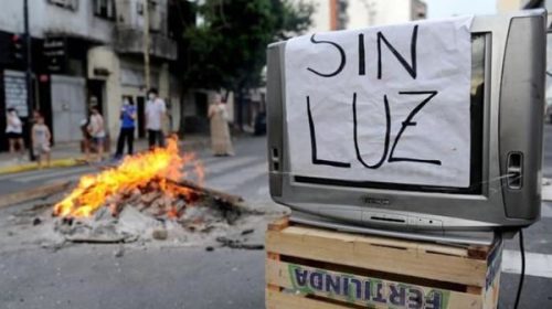 Cammesa advirtió al gobierno que habrá cortes de luz masivos en hogares y en empresas el próximo verano