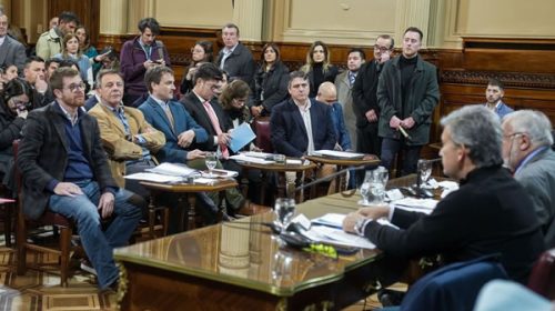 Diputados: Educación como servicio esencial, fondos para la SIDE y presupuesto para universidades