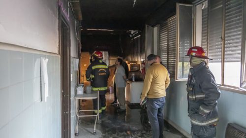 Tras el incendio, comenzaron las obras de reparación en el hospital San Roque