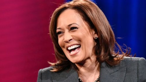Por qué la risa de Kamala Harris es un arma secreta