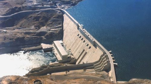 El Gobierno empieza a privatizar liquidando cuatro centrales hidroeléctricas
