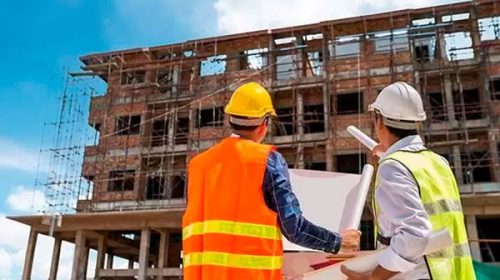 La industria y la construcción mejoraron en julio pero se desplomaron respecto a 2023