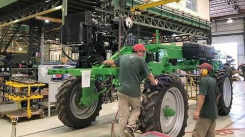 Por el derrumbe del 50% en la actividad económica, multinacionales reculan y advierten por posibles despidos
