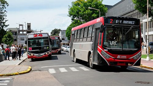 Paraná: gran malestar de los usuarios por el intempestivo aumento de colectivo