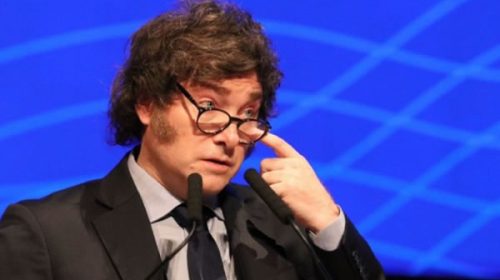 Milei afirmó que no tendrá problemas en seguir vetando a “jubilados, universidades y lo que propongan los farsantes”